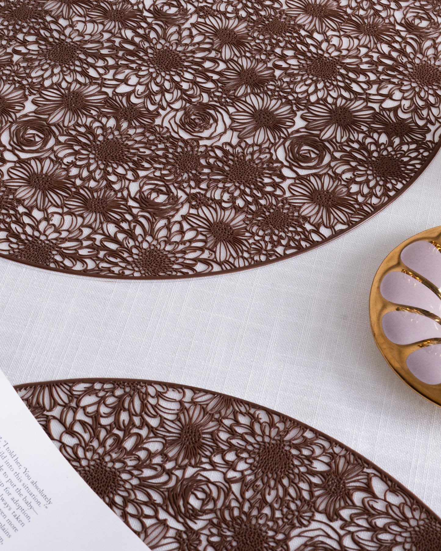 Floral Round Mats Brown (Set of 2)