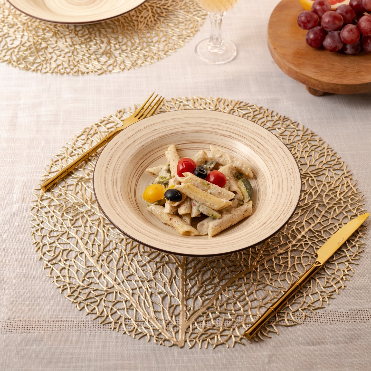 Circular Patterned Pasta Plate